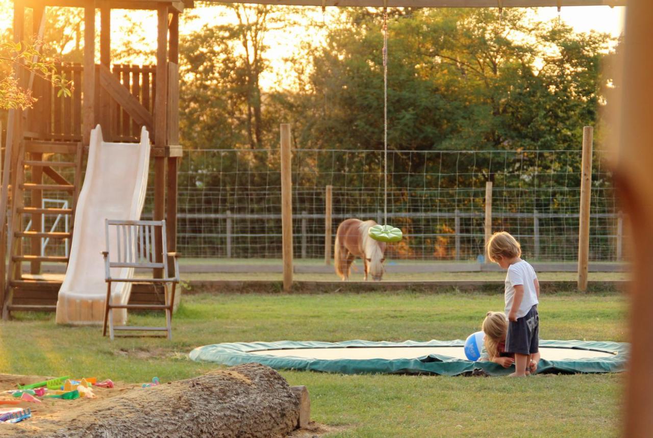 Bed and Breakfast Domaine Ramonjavel, Glamping & Alpaca'S Fongrave Exterior foto